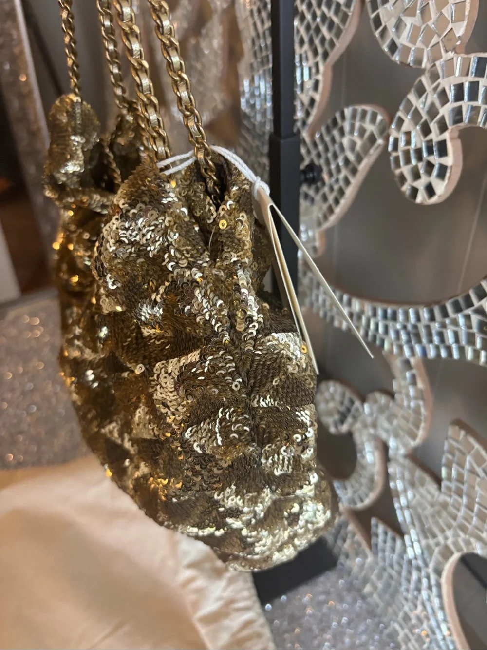 ⭐️Tory Burch Fleming Sequin Mini Hobo 18kt Gold ⭐️
